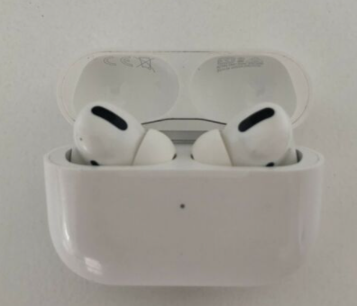Apple AirPods Pro with Wireless Case - good condition