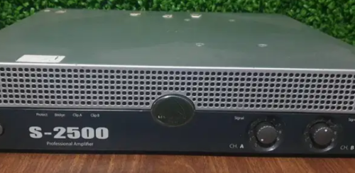 Wharfdale Pro Amp S-2500