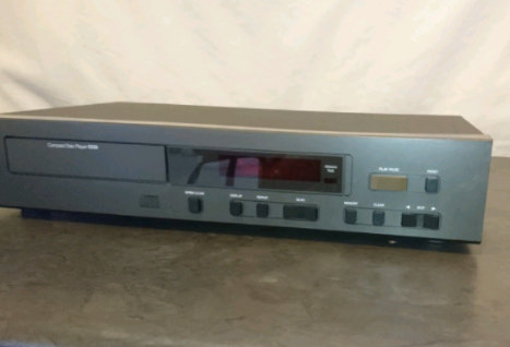 NAD compact disc player 5320