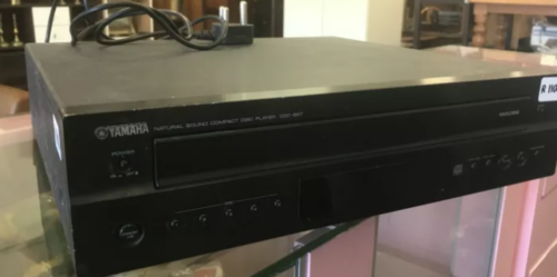 Yamaha cdc-697 CD Player