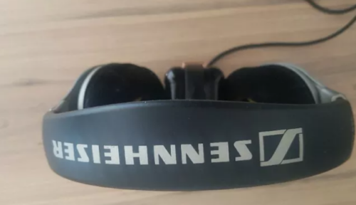 Senheiser Hd555 headphones