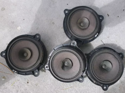 Orginal Nissan Almera standard speakers